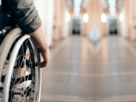 Wheelchair or Mobility Scooter: Which is Best for You?
